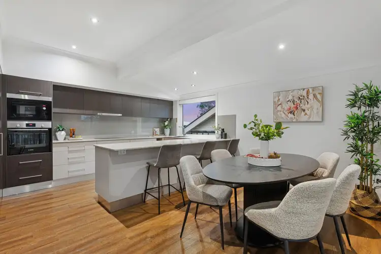 Fifth view of Homely house listing, 2 Picton Parade, Wynnum QLD 4178