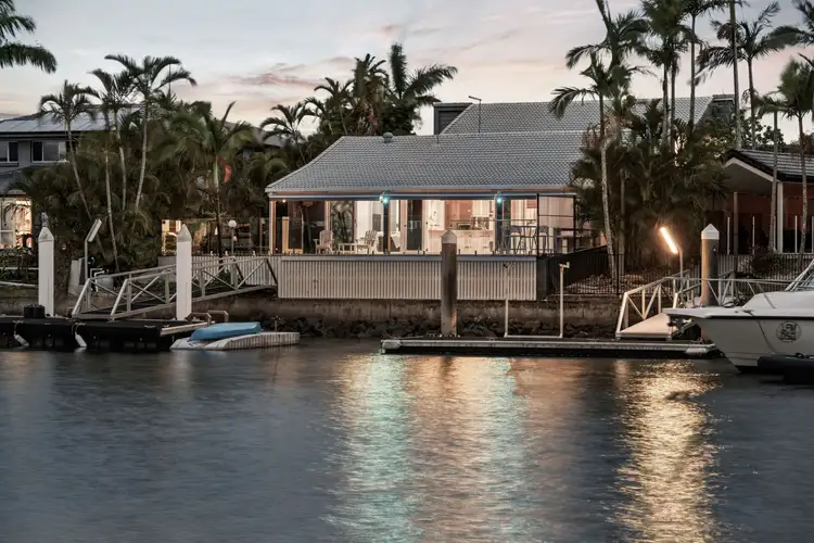 5 Captains Court, Raby Bay QLD 4163