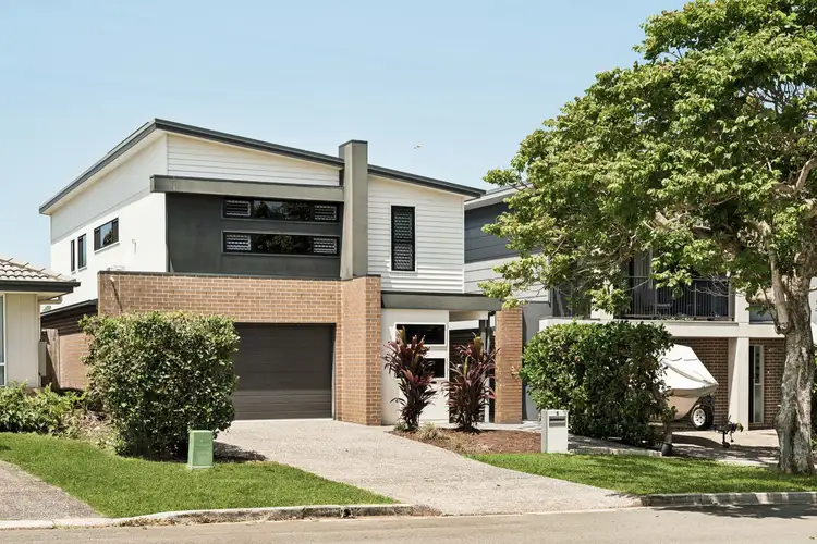 5 Base Street, Victoria Point QLD 4165