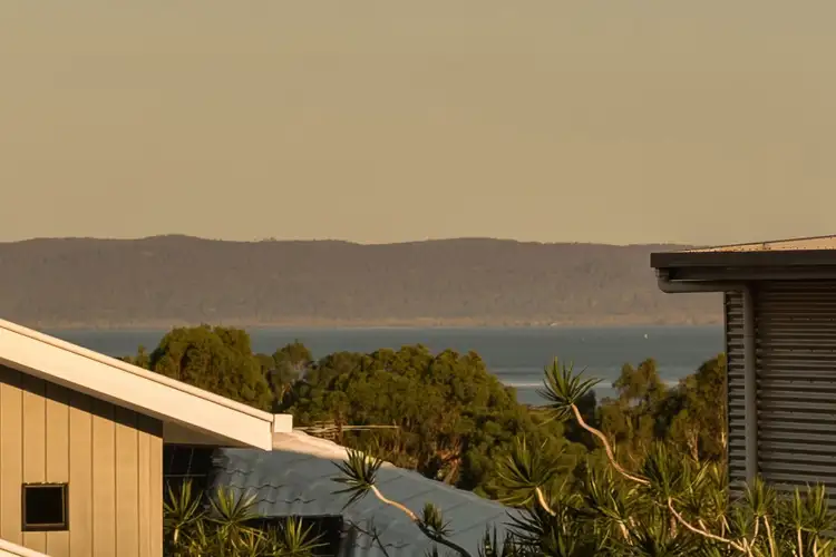 Second view of Homely house listing, 5 Jewel Place, Thornlands QLD 4164