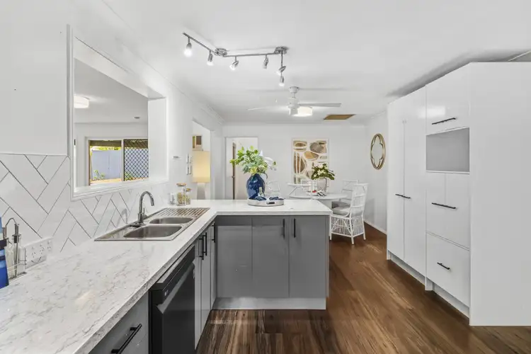11 Meldawn Place