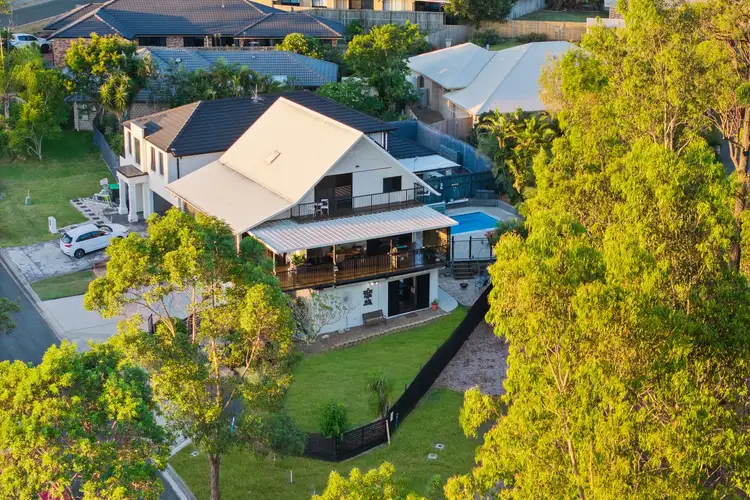 22 Wanderer Crescent