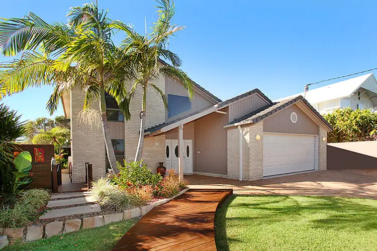 145 Oceanic Drive, Warana QLD 4575
