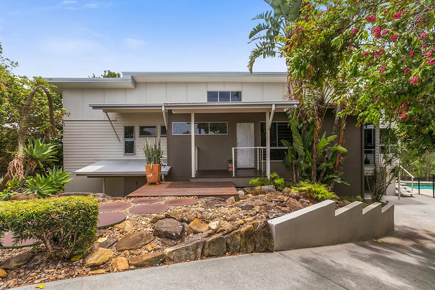 Main view of Homely house listing, 23 Pembridge Place, Carindale QLD 4152