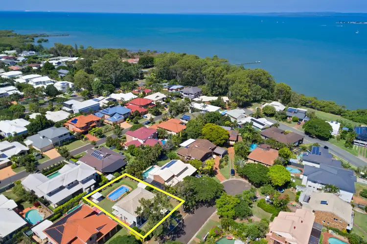 11 Waterford Crescent, Ormiston QLD 4160