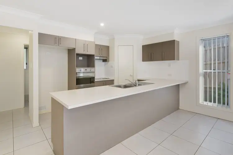Third view of Homely house listing, 2/122 Beach Street, Cleveland QLD 4163