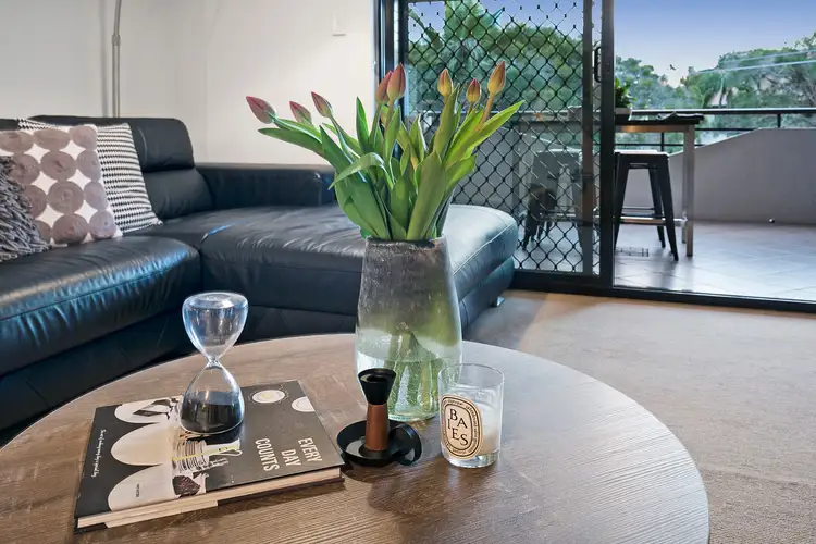 Second view of Homely apartment listing, 5/325 Hawthorne Road, Hawthorne QLD 4171