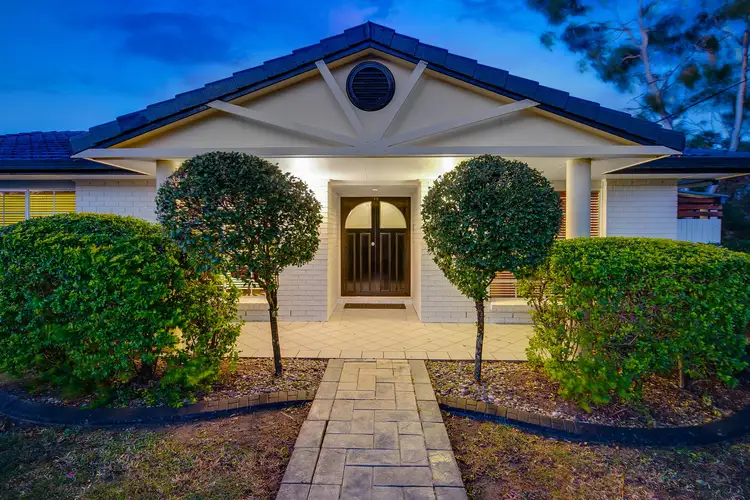 61 Agnes Street, Birkdale QLD 4159