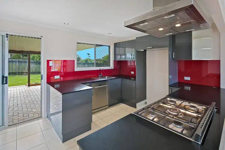 5 Heron Court, Birkdale QLD 4159