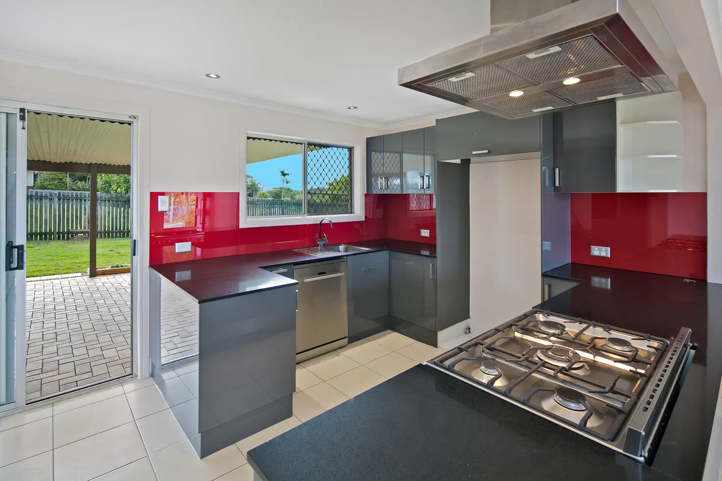 Main view of Homely house listing, 5 Heron Court, Birkdale QLD 4159