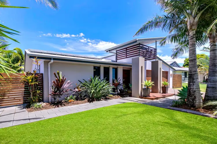 13 Anglia Place, Little Mountain QLD 4551