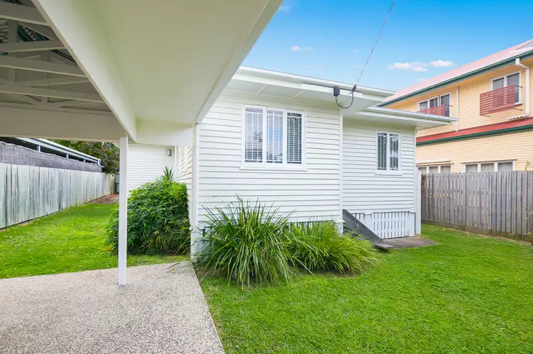 186 Gordon Parade, Manly QLD 4179