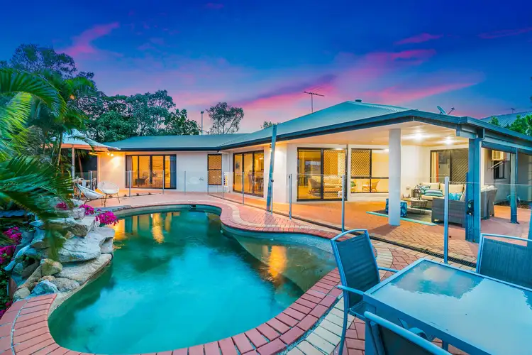 1 Sternlight Court, Raby Bay QLD 4163
