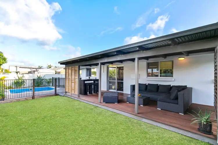 2 Otama Court, Warana QLD 4575