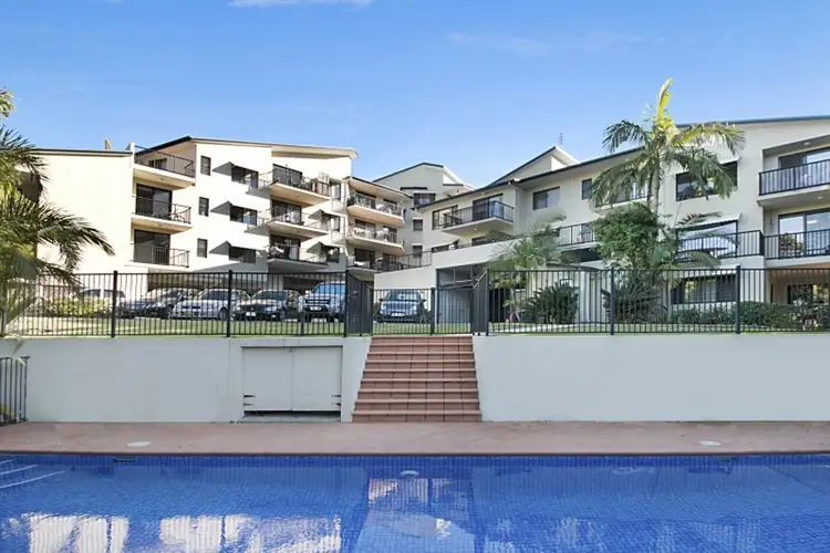 2/62-66 Garrick Street, Coolangatta QLD 4225