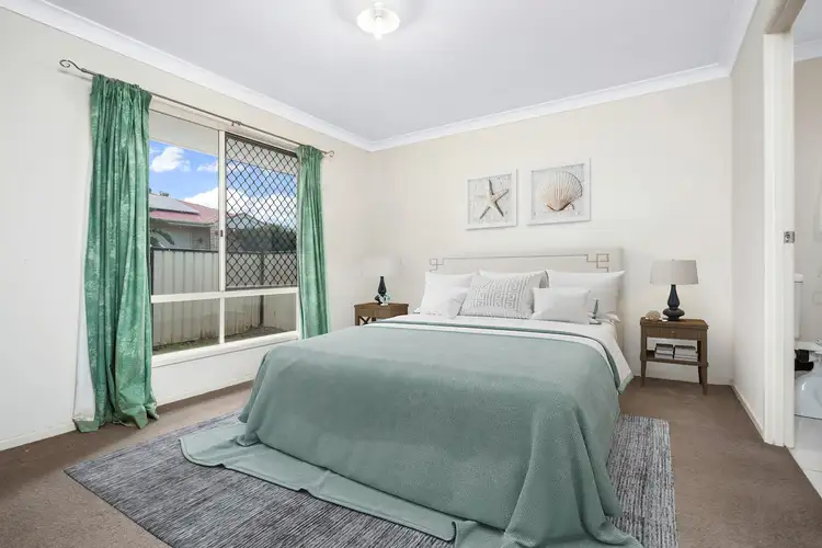 7 Eric Drive, Blackstone QLD 4304