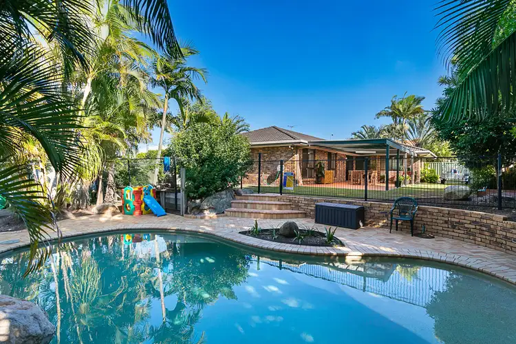 2 Song Place, Birkdale QLD 4159