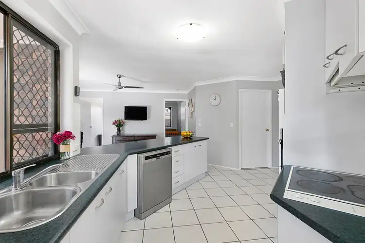 Second view of Homely house listing, 2 Song Place, Birkdale QLD 4159