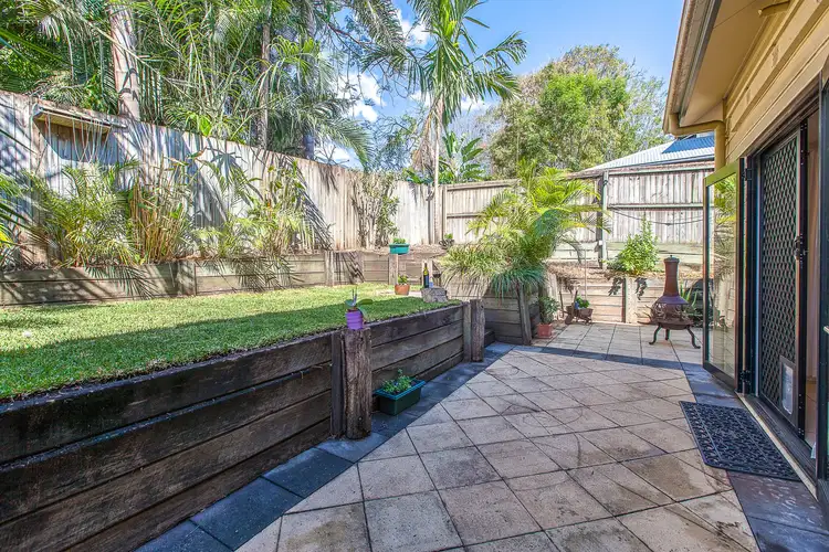 2/303 Wynnum Road, Norman Park QLD 4170