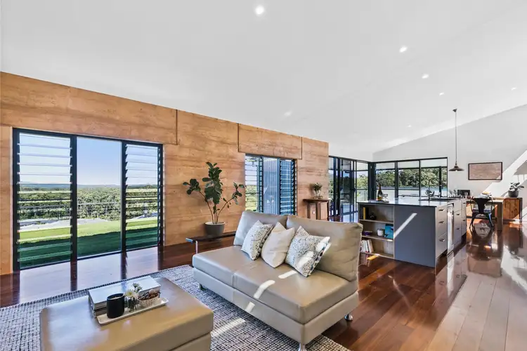8 Ferny Close, Palmview QLD 4553