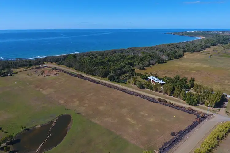 22 Sea Esplanade, Burnett Heads QLD 4670