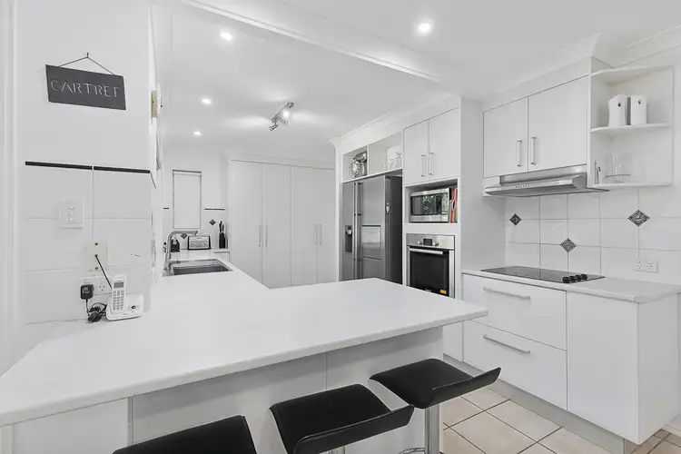 Second view of Homely house listing, 4 Kilroe Court, Ormiston QLD 4160