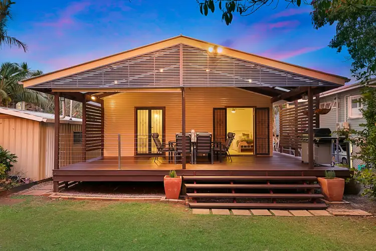 12 Bonniebrae Street, Wynnum West QLD 4178