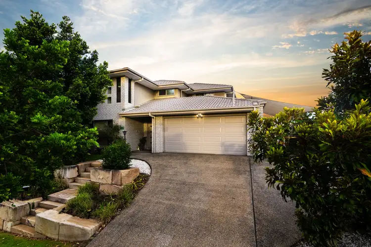 11 Amalia Street, Birkdale QLD 4159