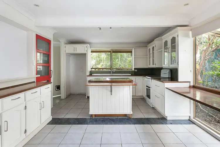 Fifth view of Homely house listing, 18 Shirley Street, Coochiemudlo Island QLD 4184