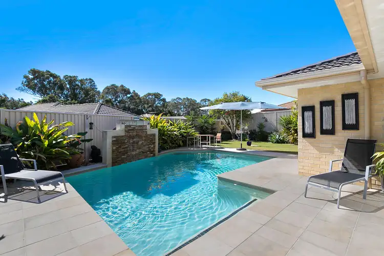 Second view of Homely house listing, 10 Eileen Close, Thornlands QLD 4164