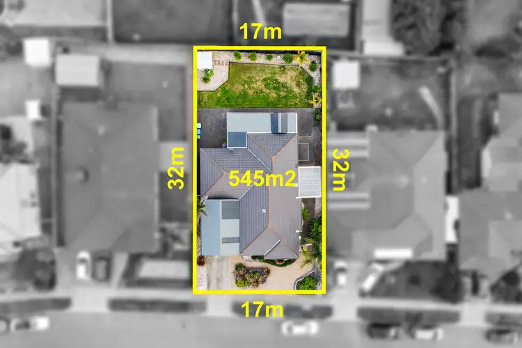 9 Darcy Niland Crescent, Lynbrook VIC 3975