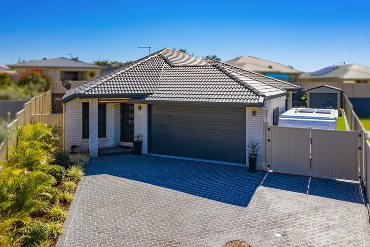 3 Selwyn Close, Victoria Point QLD 4165