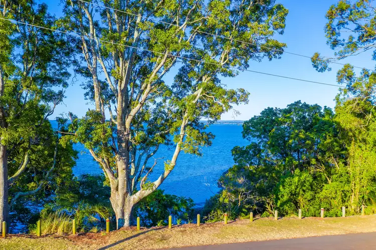 125 (Lot 8) Esplanade, Redland Bay QLD 4165