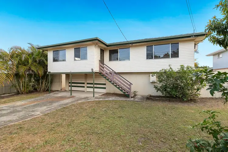 27 Rossinton Street, Birkdale QLD 4159