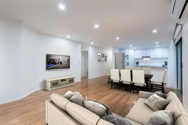 10 Dutton Close, Lynbrook VIC 3975