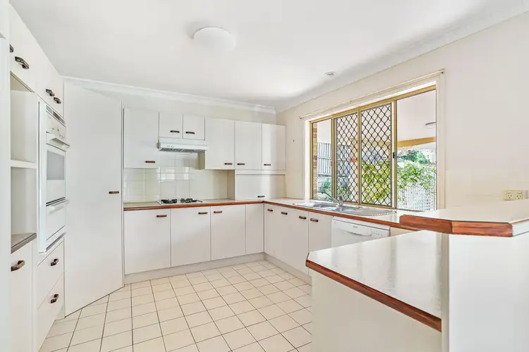 Fifth view of Homely house listing, 2 Kingsley Place, Cleveland QLD 4163