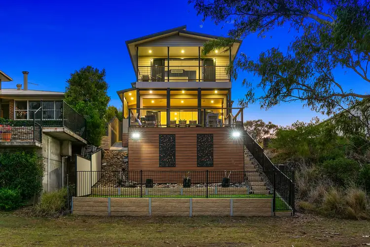 17 Mooroondu Road, Thorneside QLD 4158
