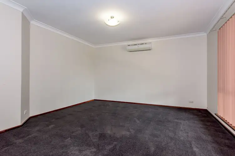 Second view of Homely house listing, 7 Wood Court, Leda WA 6170