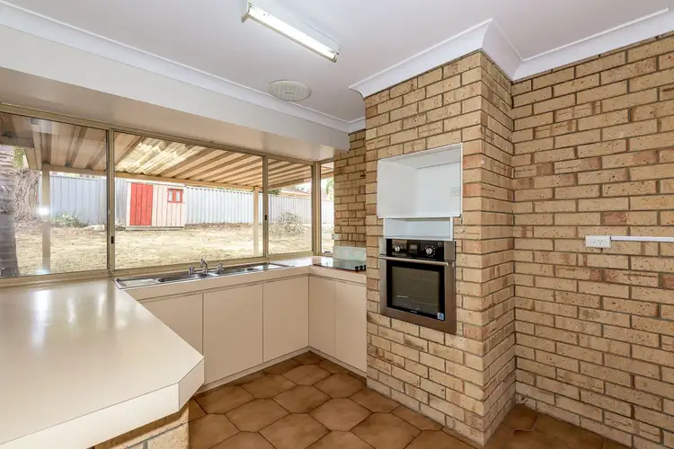 Fifth view of Homely house listing, 7 Wood Court, Leda WA 6170