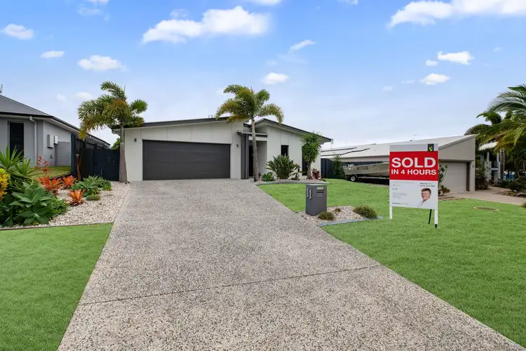 11 Selkirk Way, Peregian Springs QLD 4573