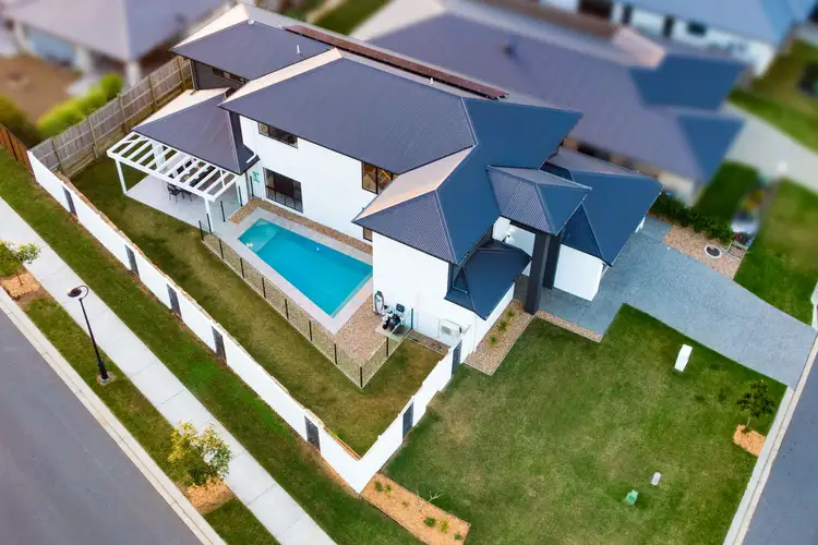 Second view of Homely house listing, 2 McPherson Street, Thornlands QLD 4164
