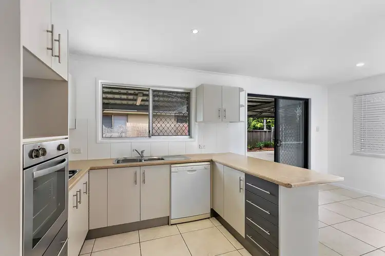 Seventh view of Homely house listing, 2 Sylvie Street, Thornlands QLD 4164
