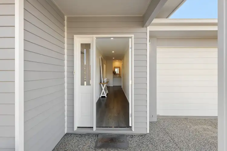 Second view of Homely house listing, 10 Bokhara Street, Thornlands QLD 4164