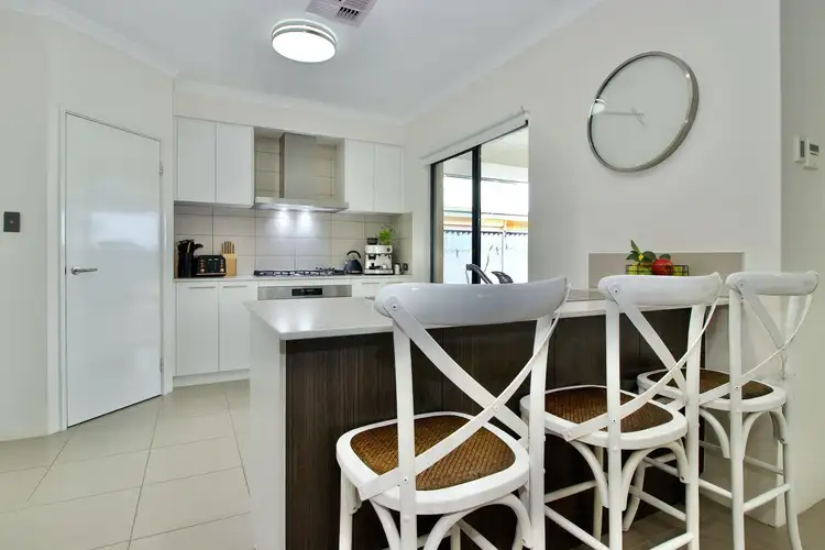 Sixth view of Homely house listing, 10 Whinhill Loop, Baldivis WA 6171
