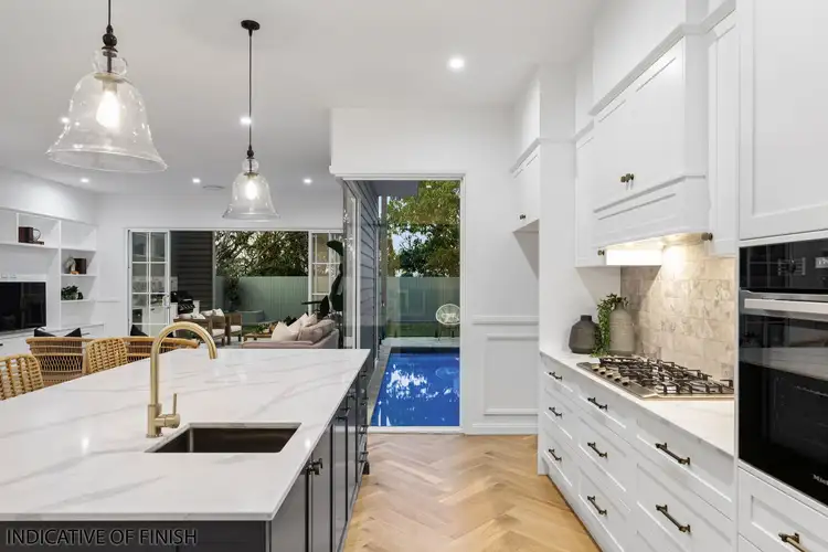25 Clara Street, Camp Hill QLD 4152