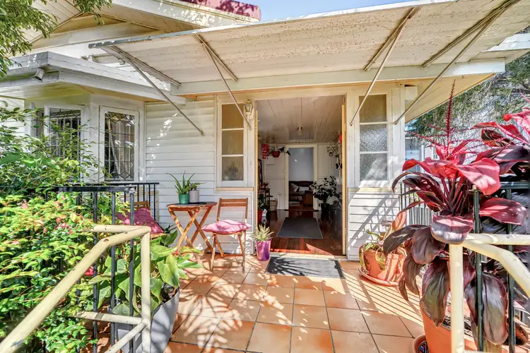 4 Gail Street, Kedron QLD 4031