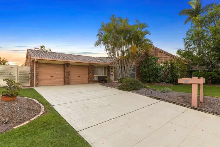 15 Nyleeta Court, Carindale QLD 4152
