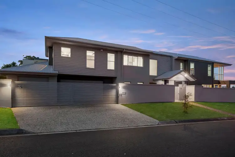 12 Cowley Street, Ormiston QLD 4160