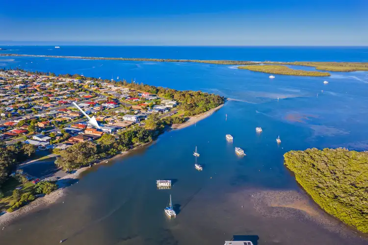 192 Esplanade, Golden Beach QLD 4551