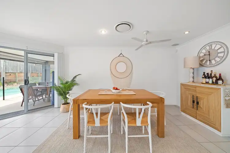 Fifth view of Homely house listing, 2 Stella Court, Redland Bay QLD 4165